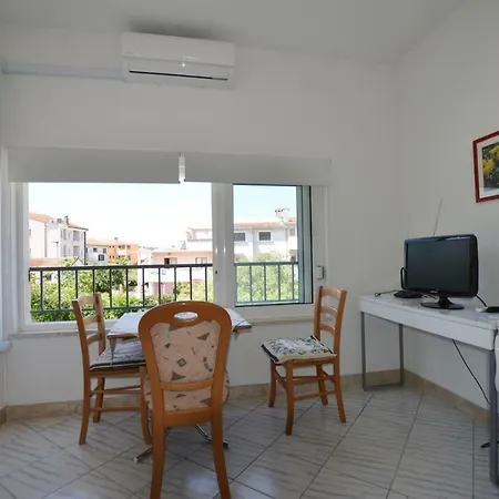 Kos Gostinjska kuća Rovinj